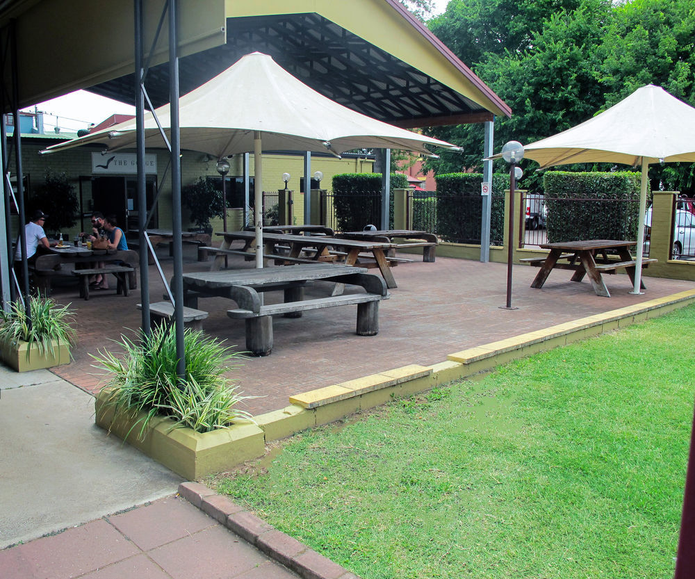 Royal Hotel Singleton Exterior photo